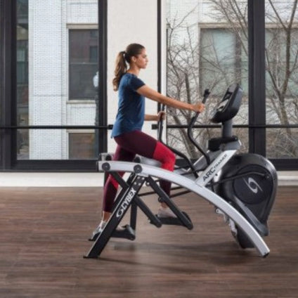 Cybex 5 Series Arc Trainer (525AT)